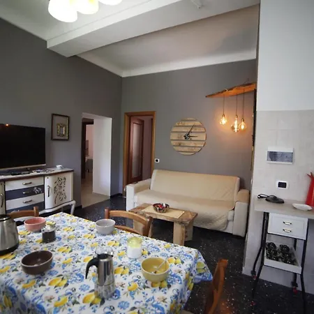 Appartement 2 Totale 12 Posti Letto Borgonovo